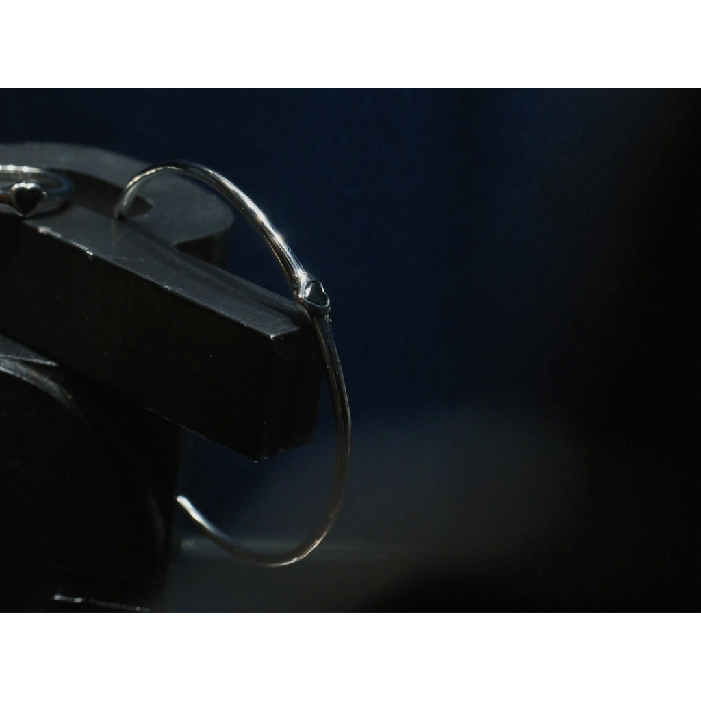 HEART BLUE SAPPHIRE PLATINUM BANGLE LIMITED EDITION