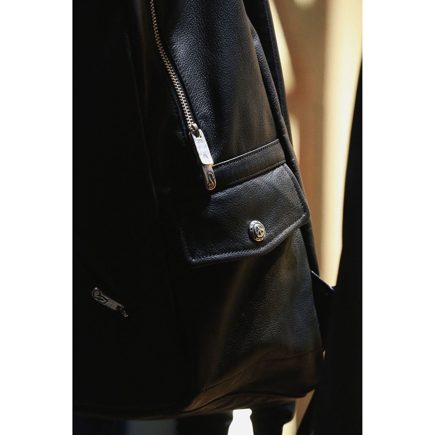 PC RIDERS LEATHER Newton RUCKSACK W/LOVE & PEACE SILVER