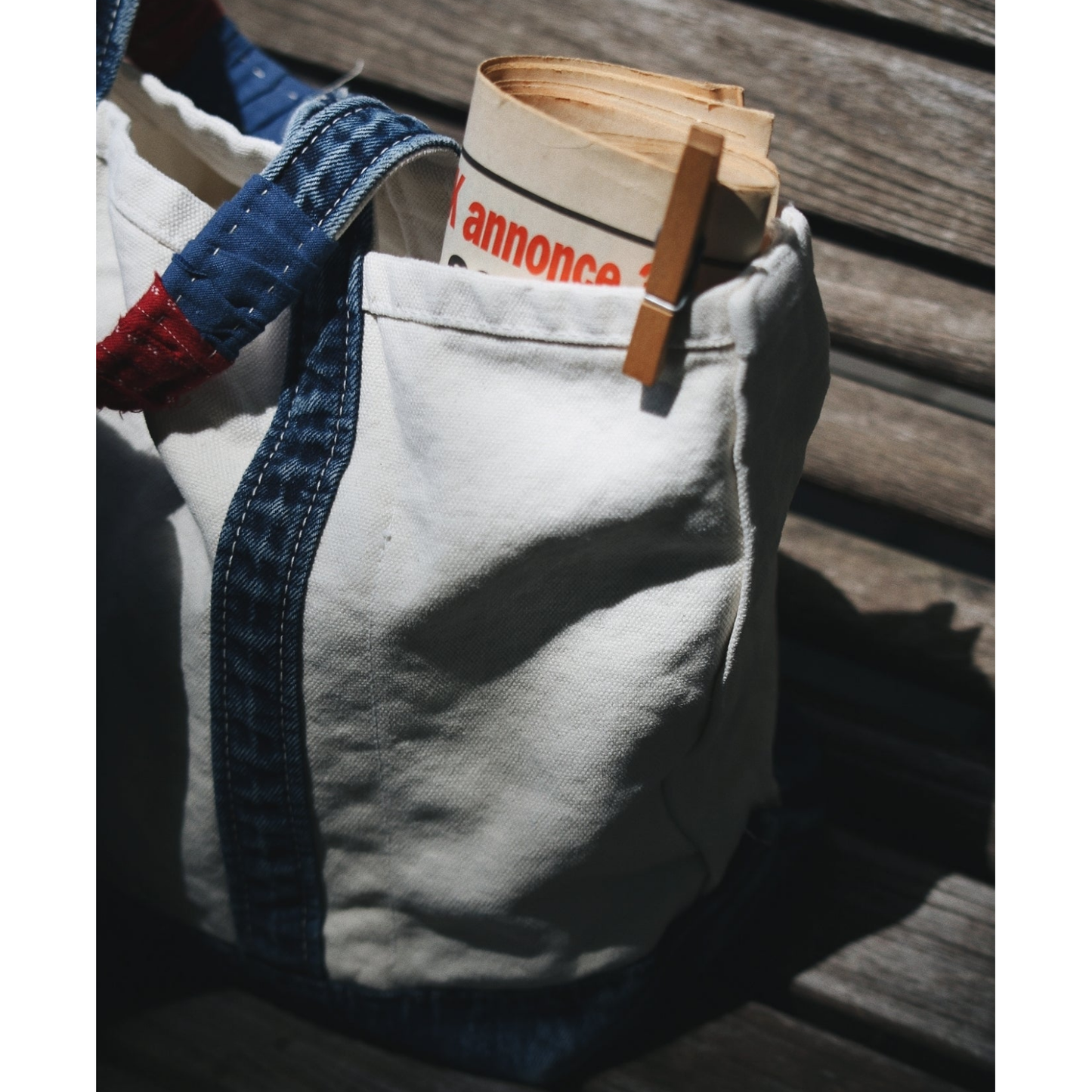 VINTAGE TRAVELER TOTE BAG (CANVAS)