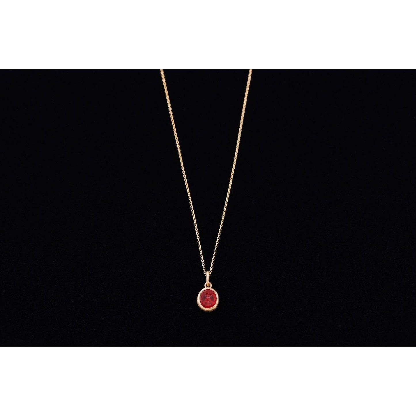 INTAGLIO GOLD NECKLACE