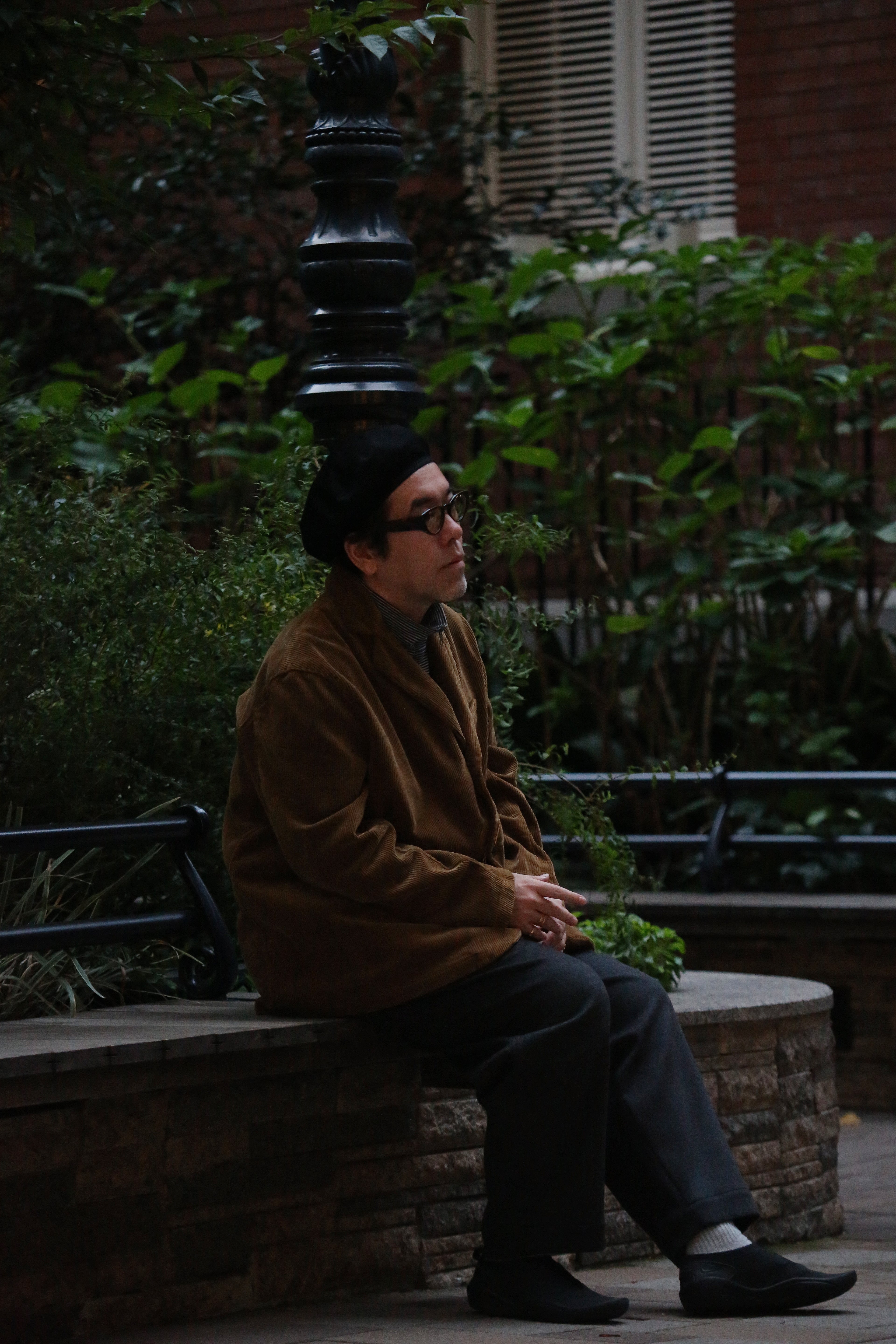 SILK SCARF (PEACE MOTIF) – CLASSIC GENTLEMAN PORTER CLASSIC TOKYO