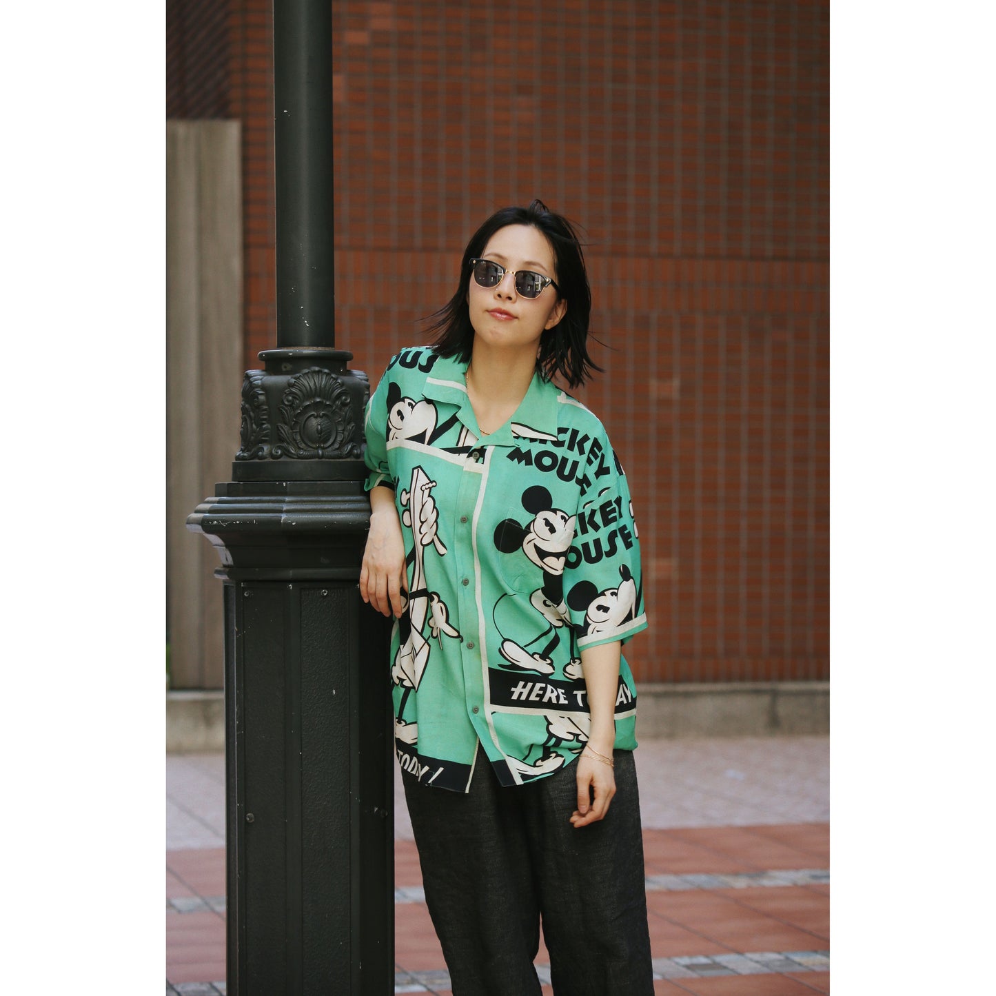 DISNEY VP / PC ALOHA COLLECTION ALOHA SHIRT / MICKEY & GUITAR