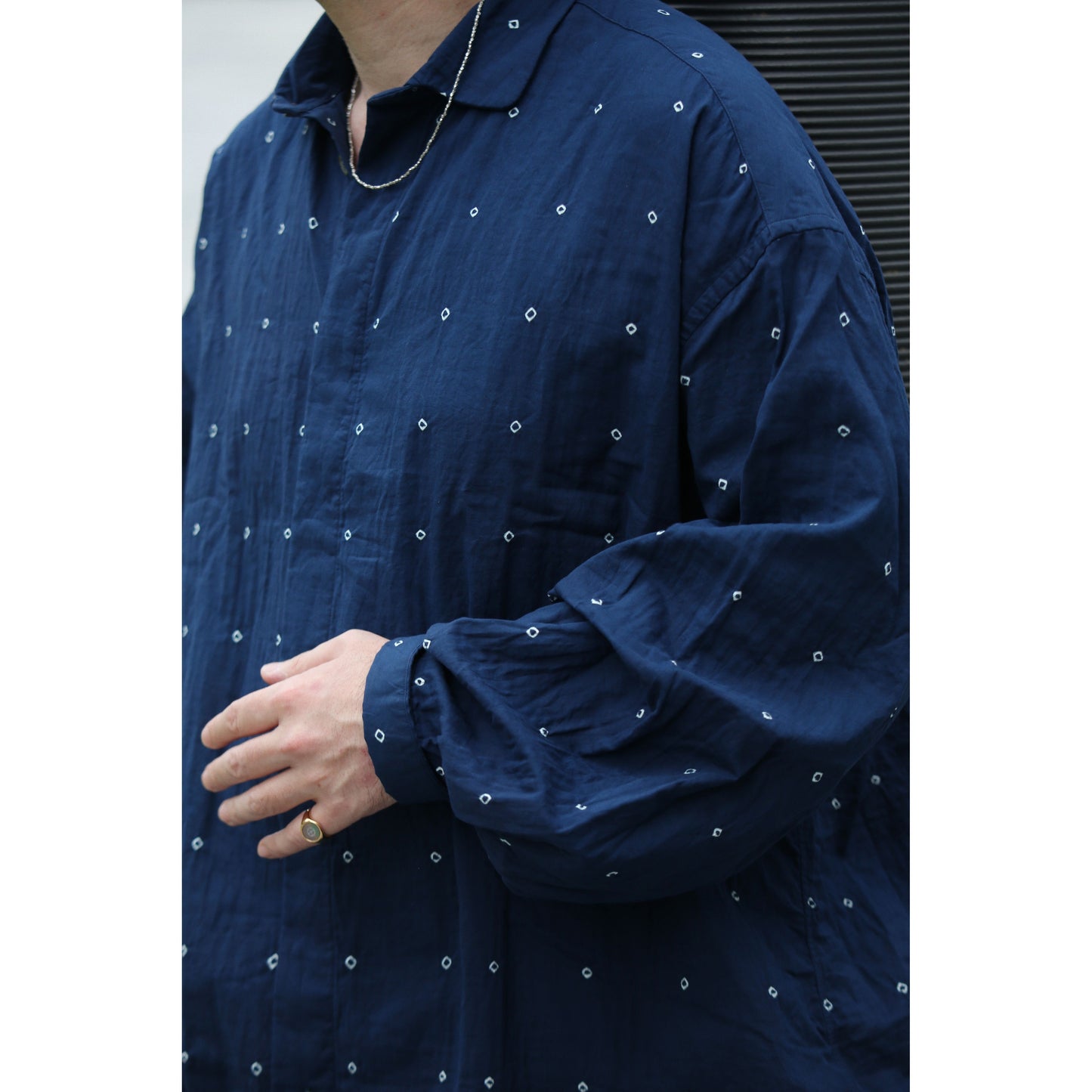 BLUE MOON NEW ARTIST SHIRT (PC EXCLUSIVE)