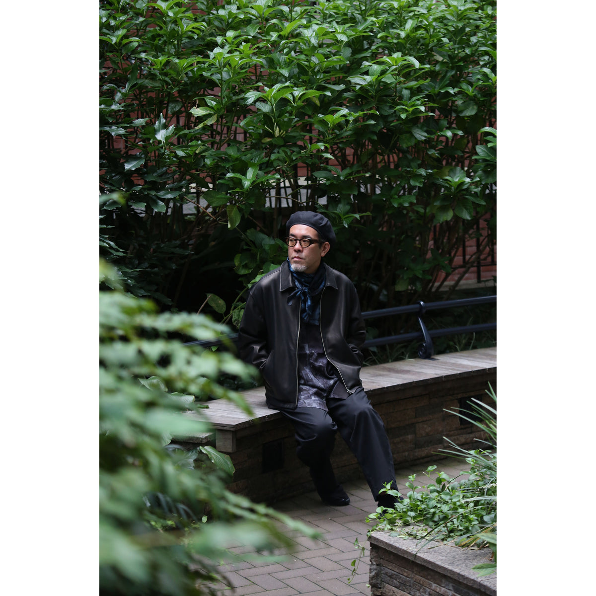 LEATHER ZIP UP JACKET W/LOVE & PEACE SILVER (ENTREFINO)