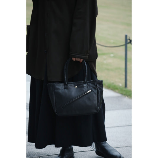 PC RIDERS LEATHER TOTE BAG S W/LOVE & PEACE SILVER